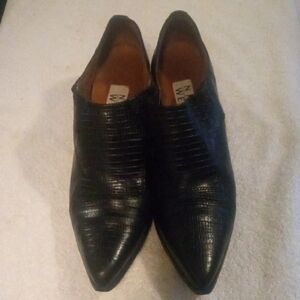 Nine West Black Crocodile Pattern Loafers